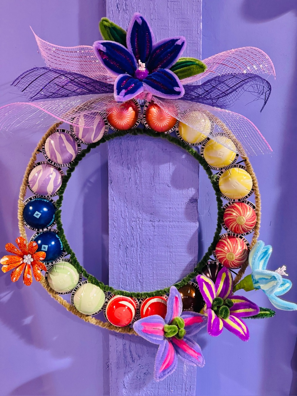 Nespresso VERTUO coffee wreath decorate floral accents ☕️🌺